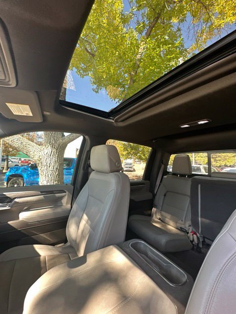 Used 2024 Chevrolet Silverado 2500 LTZ w/ LTZ Convenience Package AWD/4WD image 14