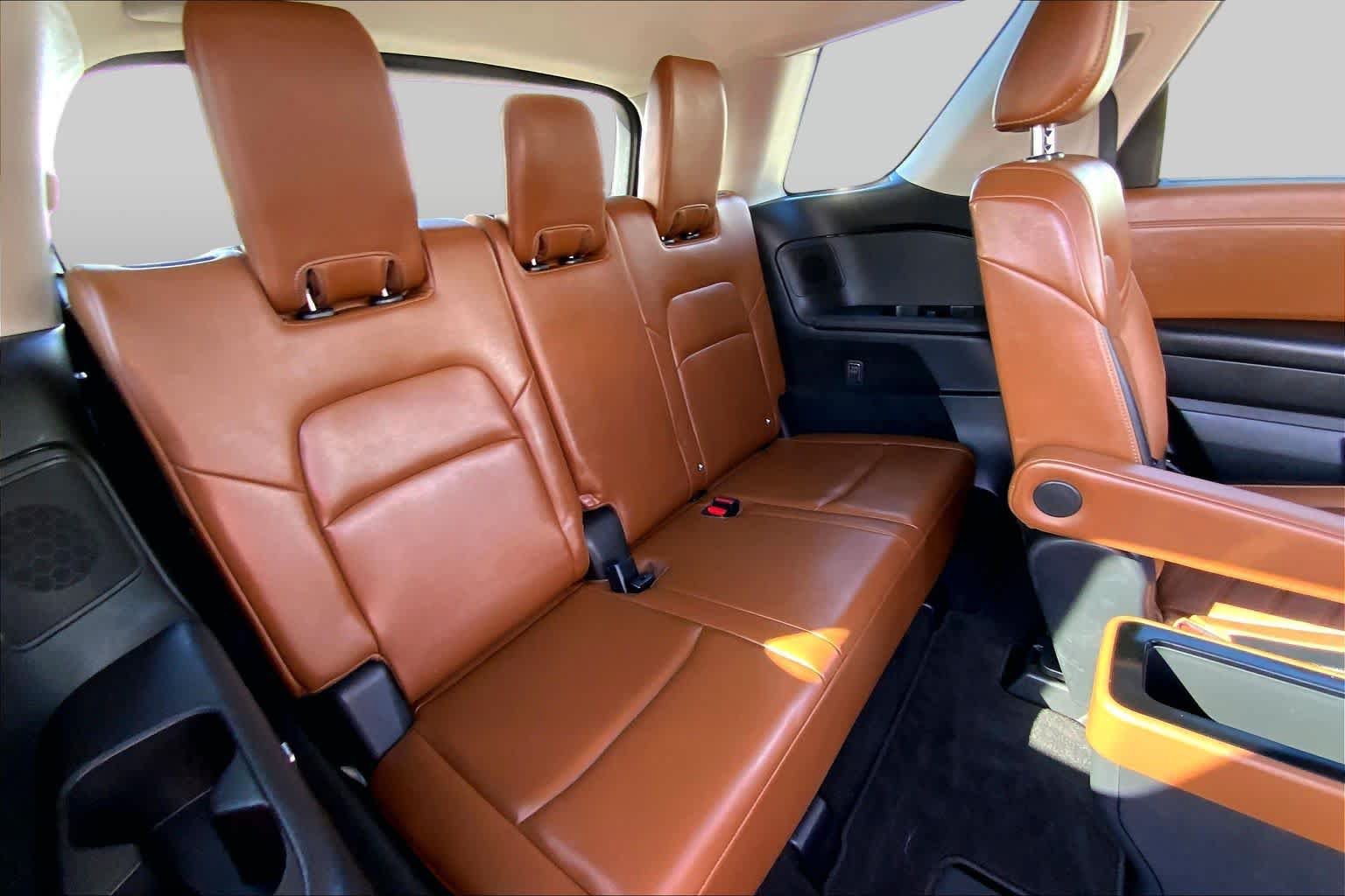 Used 2022 Nissan Pathfinder Platinum AWD/4WD image 18