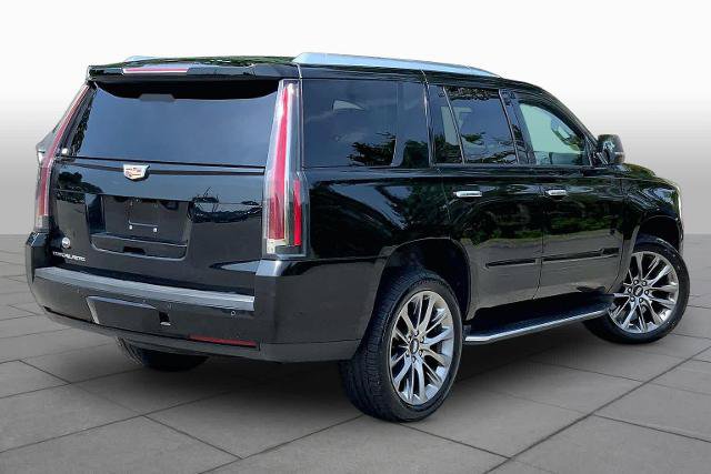 Used 2020 Cadillac Escalade Luxury w/ Escalade Sport Edition AWD/4WD image 15