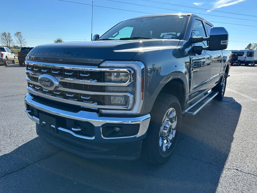 Certified 2024 Ford F250 Lariat w/ Chrome Package image 4