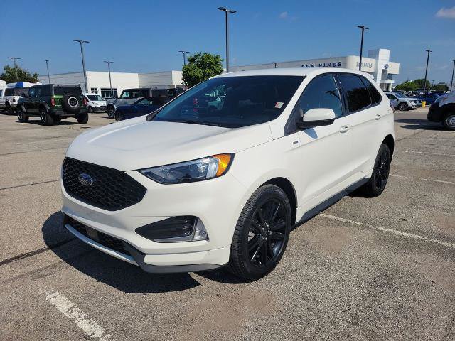 Certified 2023 Ford Edge ST-Line AWD/4WD image 3