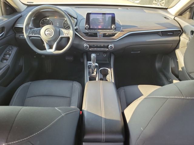 Used 2024 Nissan Altima 2.5 SV FWD image 10