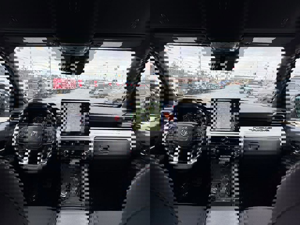 Used 2024 Toyota Tacoma TRD Off-Road AWD/4WD image 32