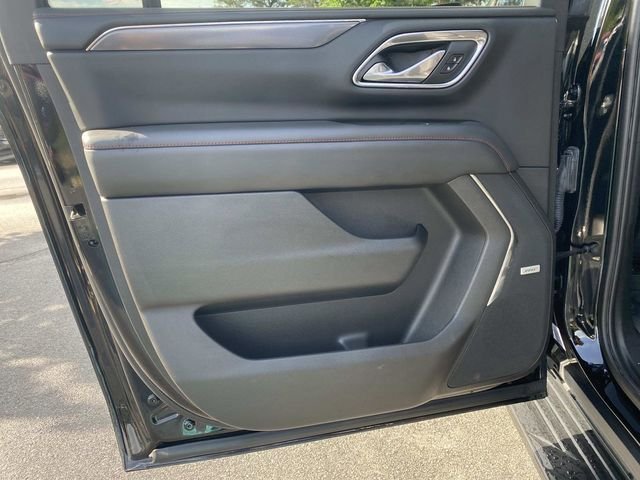Used 2023 Chevrolet Suburban RST AWD/4WD image 14