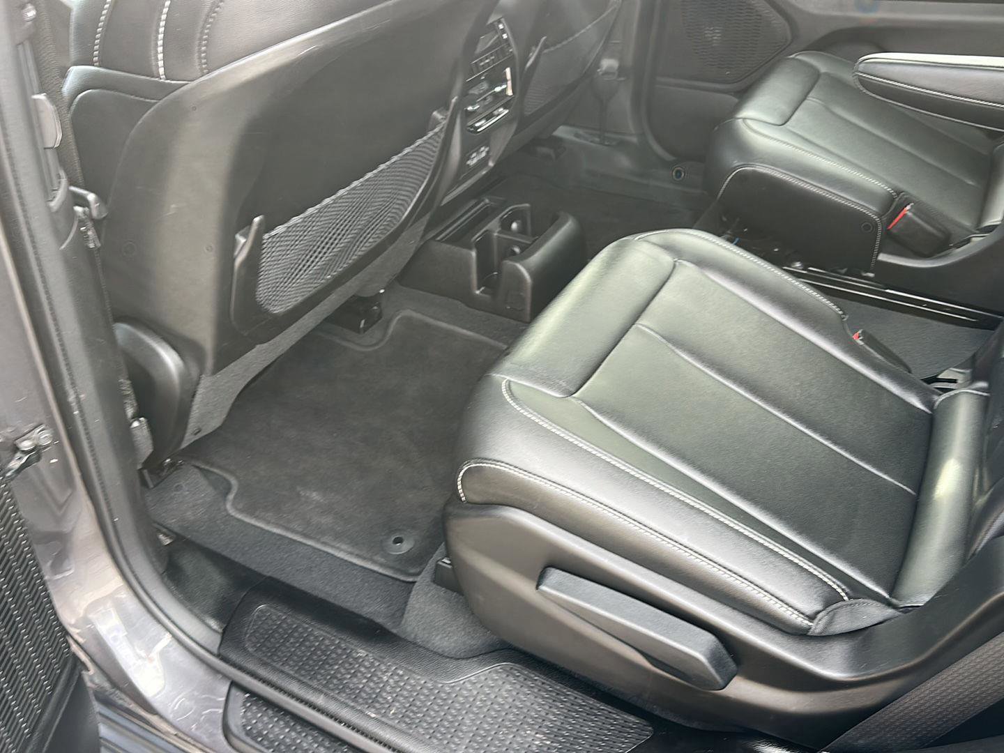 Used 2024 Jeep Grand Cherokee L Limited image 22