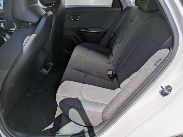 Used 2025 Kia K4 FWD image 30