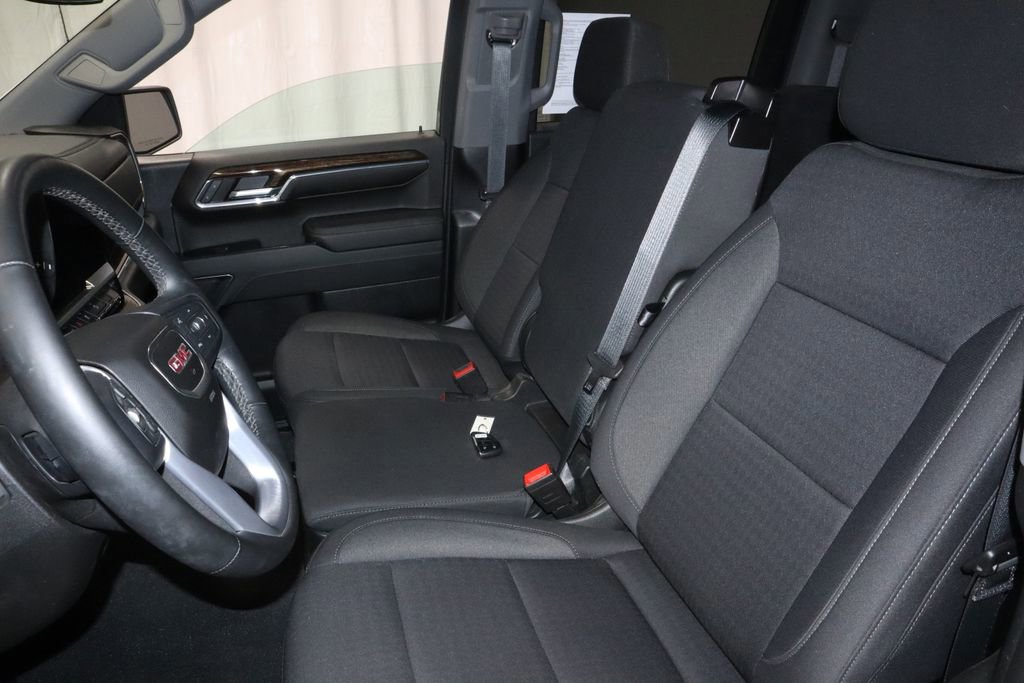 Used 2023 GMC Sierra 1500 SLE image 26