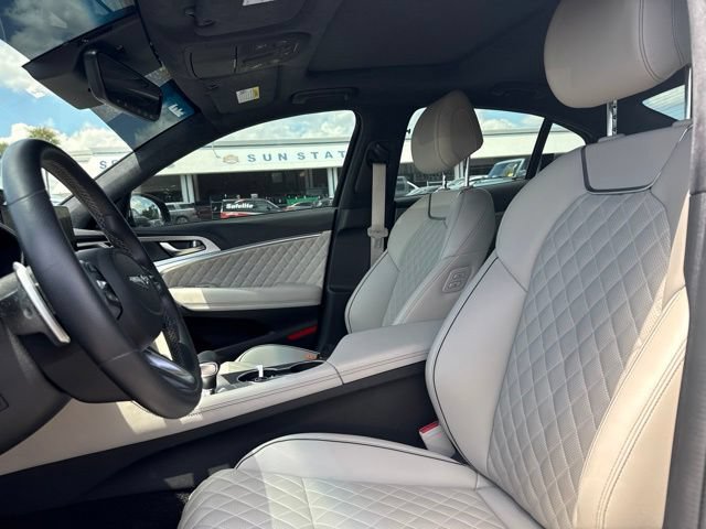 Used 2023 Genesis G70 3.3T w/ Sport Prestige Package RWD image 8
