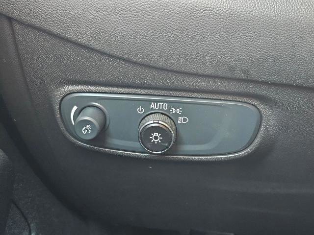 Used 2024 Chevrolet Equinox LT image 29