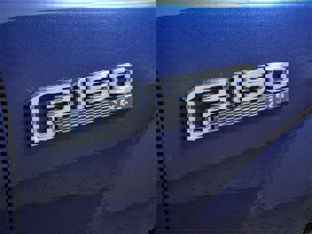 Certified 2019 Ford F150 XLT w/ Equipment Group 302A Luxury image 9