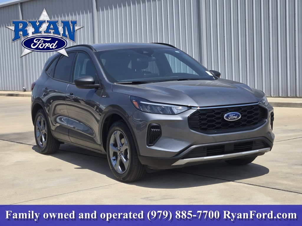 Certified 2025 Ford Escape ST-Line FWD image 2