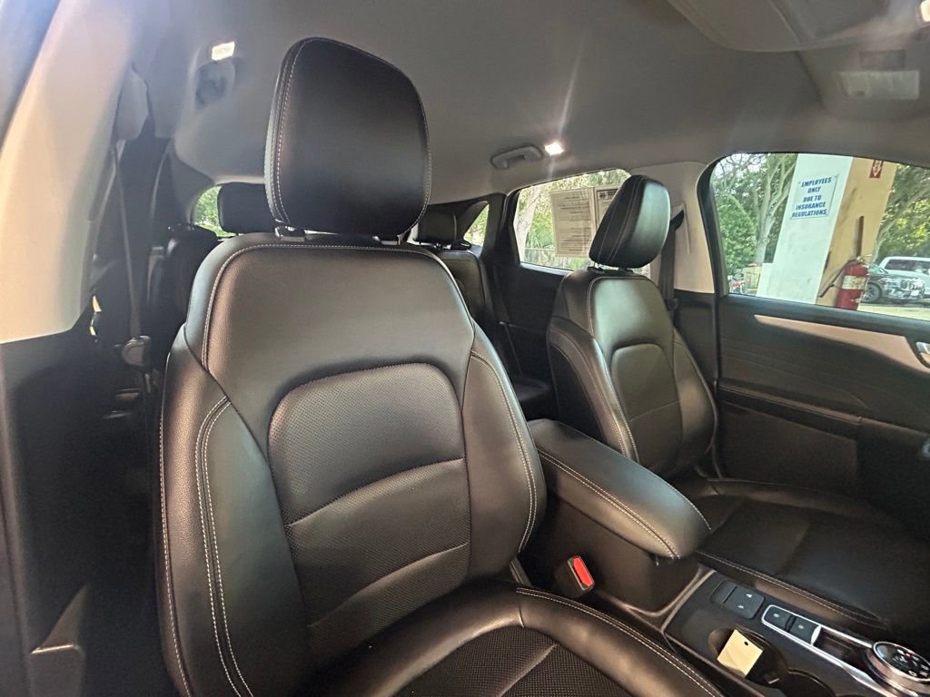 Certified 2022 Ford Escape SEL image 29