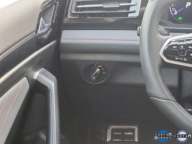 Used 2025 Volkswagen Jetta GLI Autobahn FWD image 12