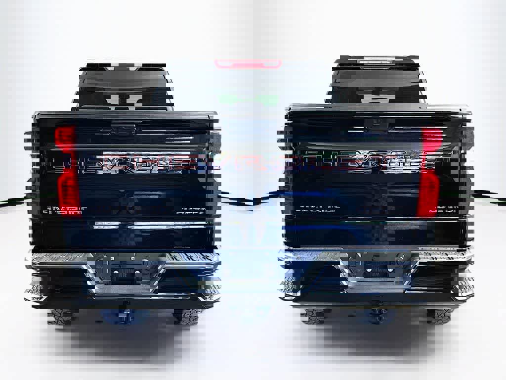 Used 2023 Chevrolet Silverado 1500 Custom Trail Boss image 4