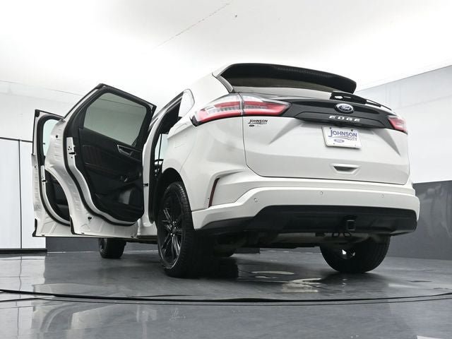 Certified 2024 Ford Edge ST-Line w/ Class II Trailer Tow Package AWD/4WD image 41
