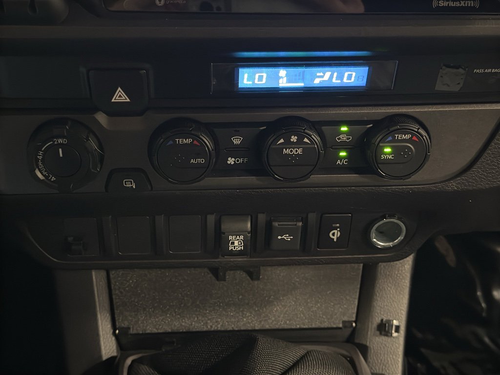 Used 2021 Toyota Tacoma TRD Off-Road image 26