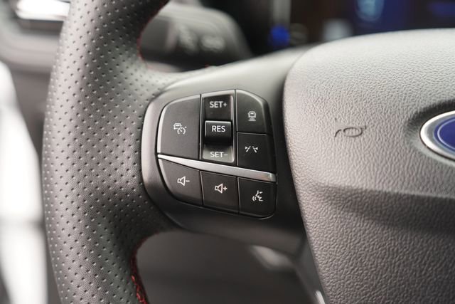 Certified 2023 Ford Escape ST-Line w/ Tech Pack #1 FWD image 22