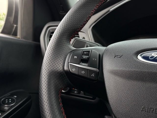 Certified 2025 Ford Escape ST-Line AWD/4WD image 9