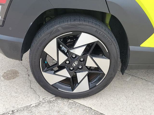 Used 2024 Hyundai Kona Limited image 6
