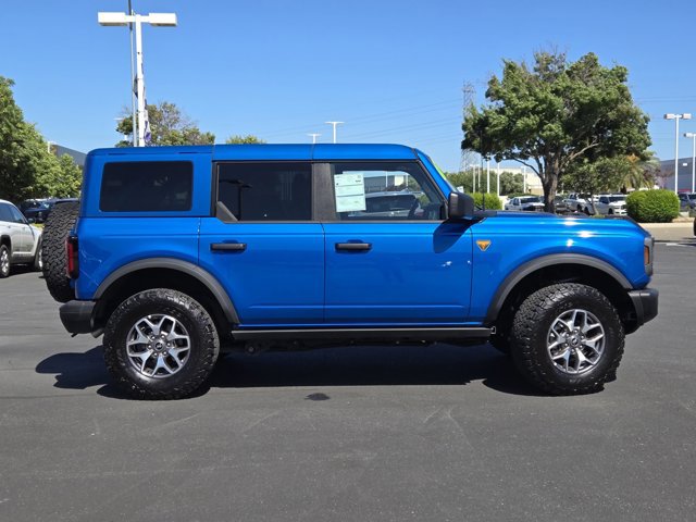 Certified 2025 Ford Bronco Badlands AWD/4WD image 3