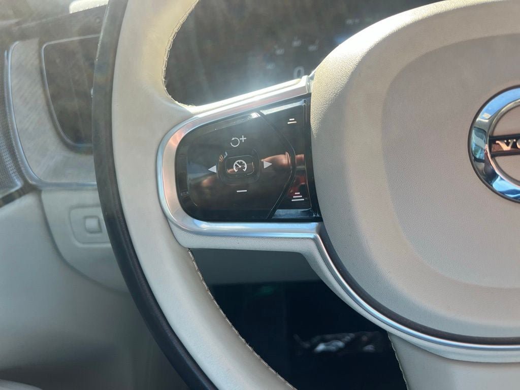 Used 2018 Volvo XC60 T6 Inscription w/ Luxury Seat Package AWD/4WD image 28