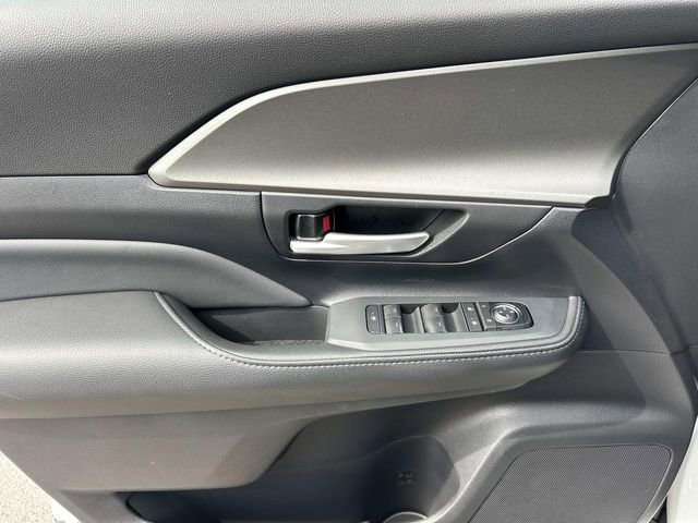 Used 2026 Toyota Grand Highlander AWD image 31