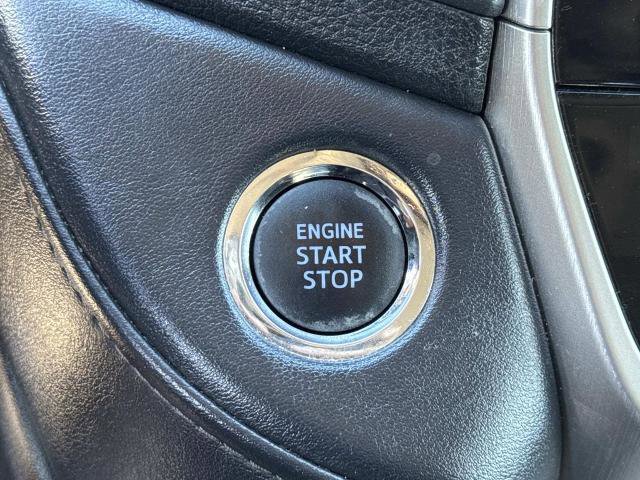 Used 2020 Toyota Land Cruiser w/ Preferred Accessory Package image 17