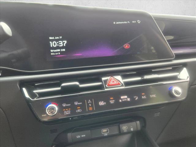 Used 2025 Kia Niro FWD image 13