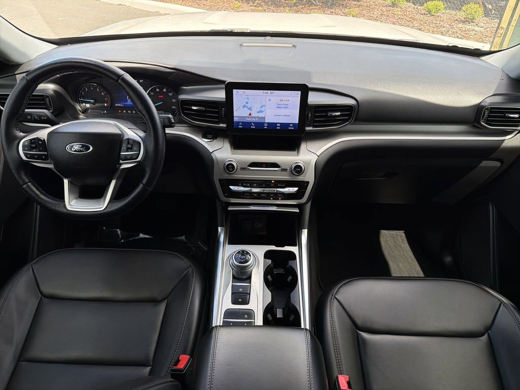 Certified 2022 Ford Explorer XLT w/ Equipment Group 202A image 12