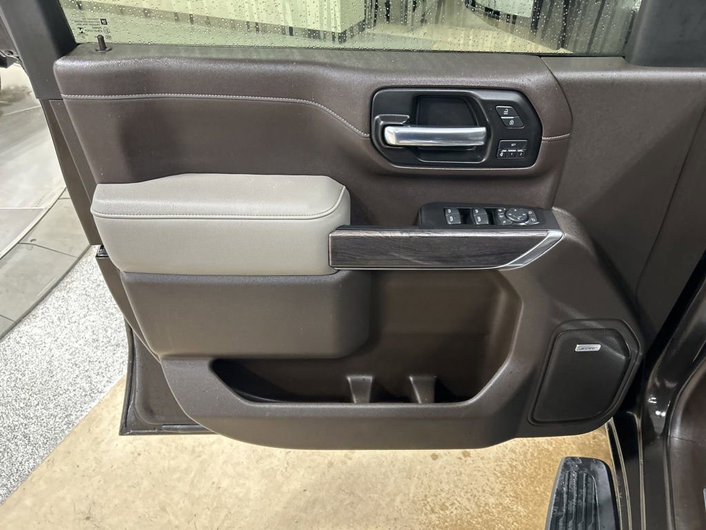 Used 2020 Chevrolet Silverado 2500 LTZ w/ LTZ Premium Package image 10