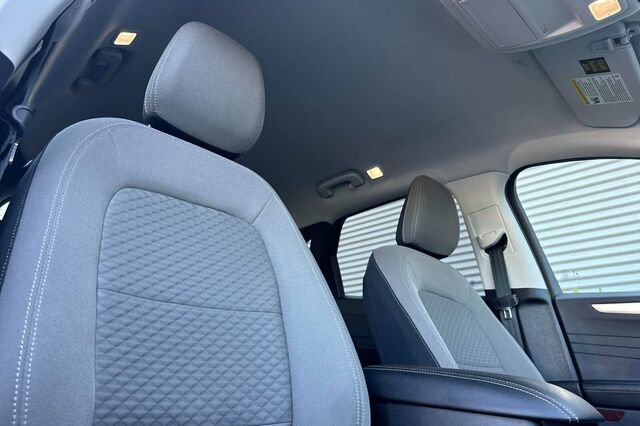 Certified 2022 Ford Escape SE w/ Convenience Package FWD image 17