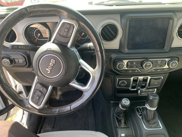 Used 2021 Jeep Gladiator Overland image 16