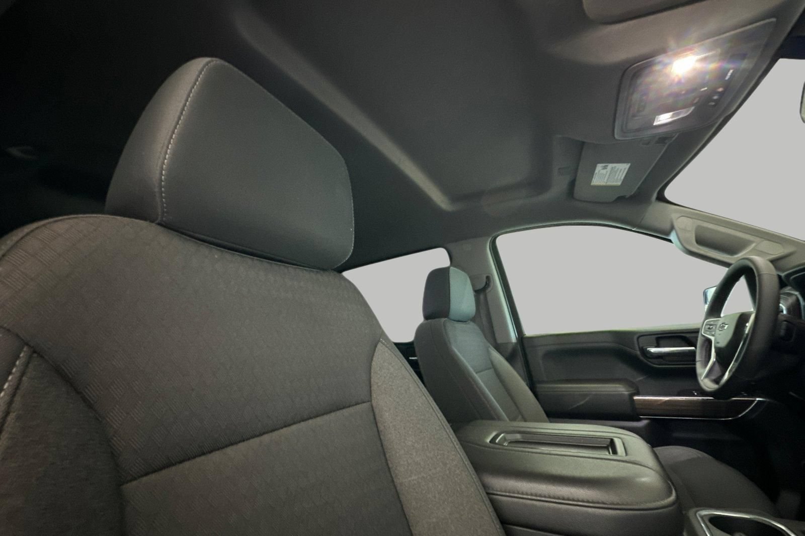 Used 2021 Chevrolet Silverado 1500 LT Trail Boss w/ Convenience Package II AWD/4WD image 16