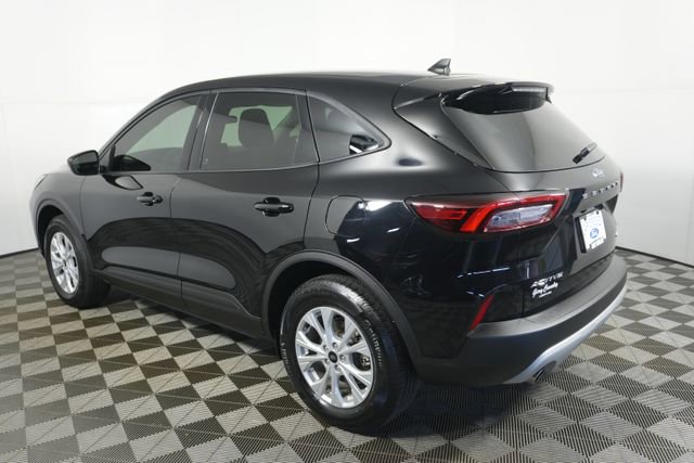 Certified 2025 Ford Escape Active AWD/4WD image 5