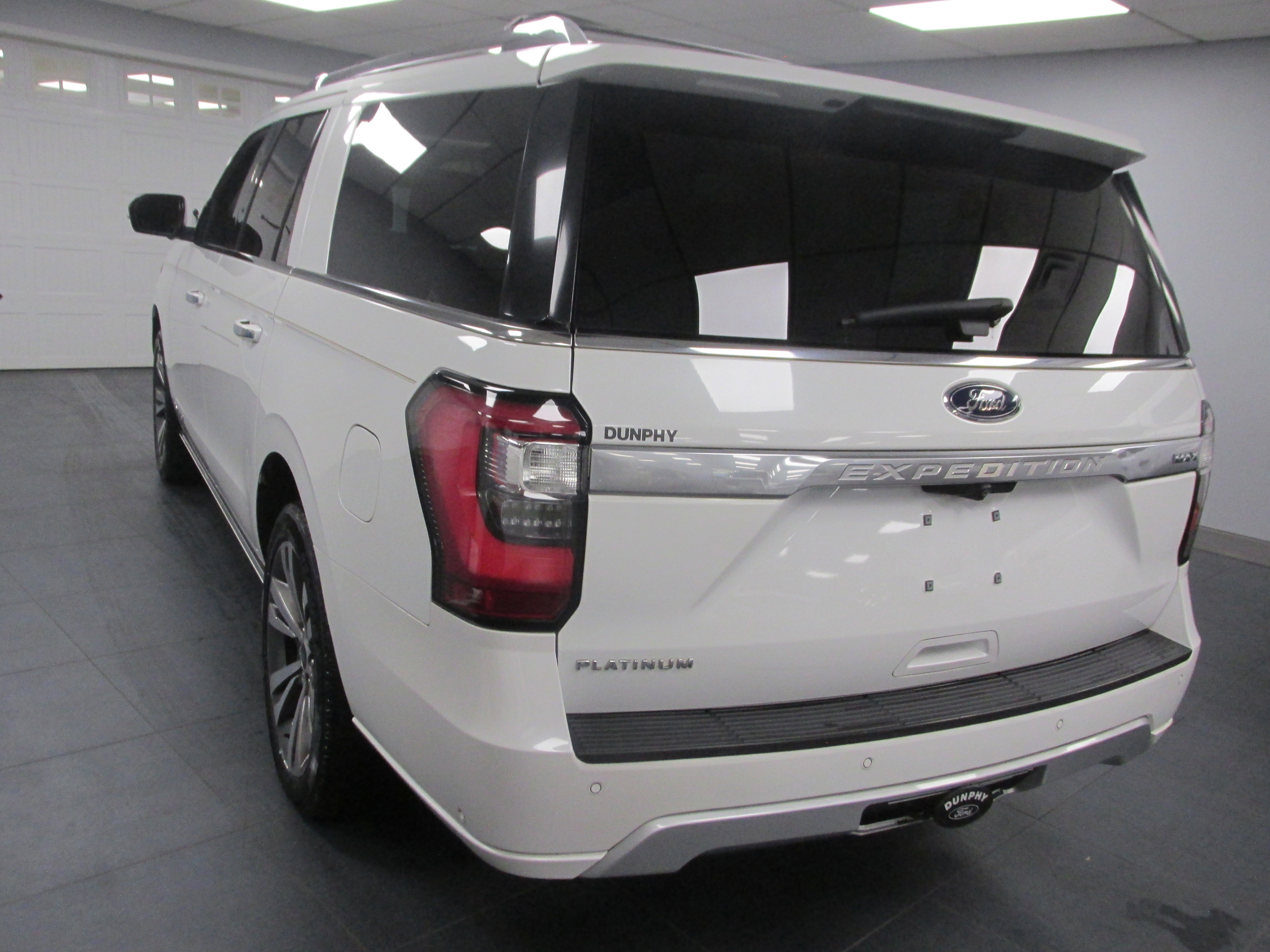 Certified 2020 Ford Expedition Max Platinum image 4