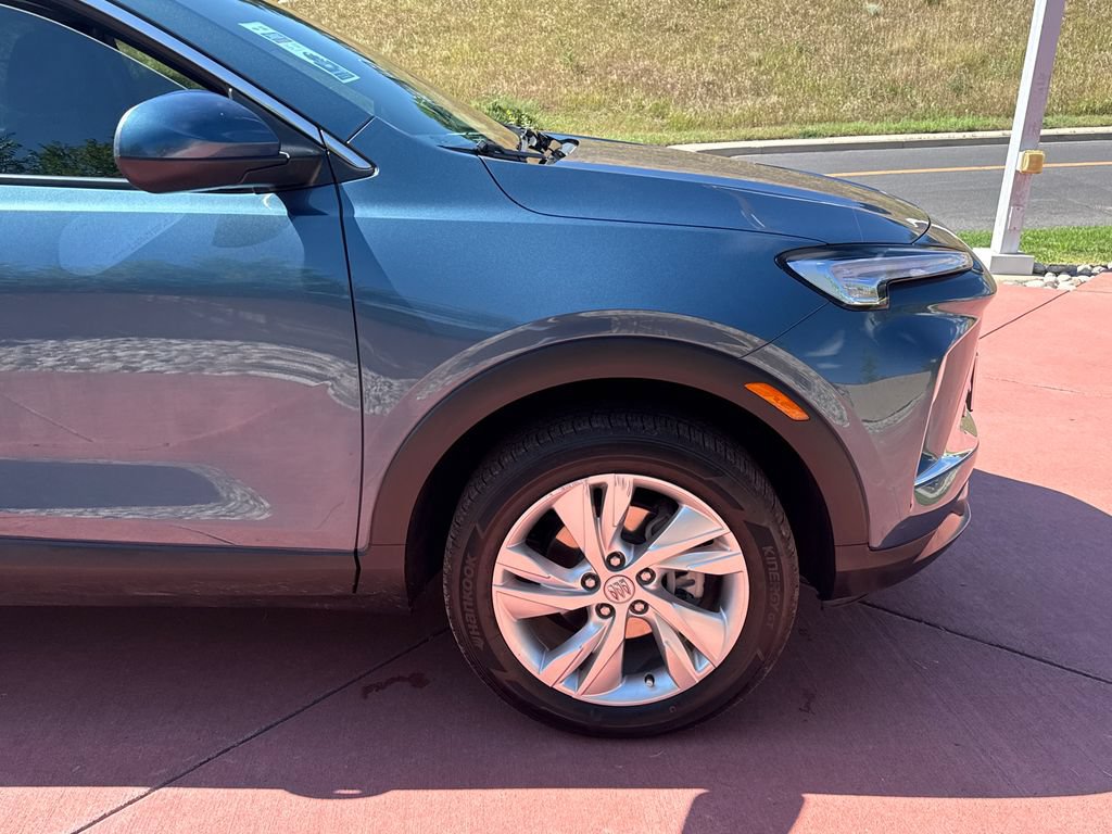 Used 2025 Buick Encore GX Preferred w/ Comfort Package AWD/4WD image 32