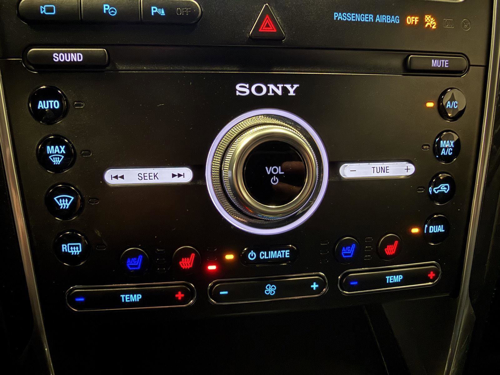 Certified 2019 Ford Explorer Platinum image 24