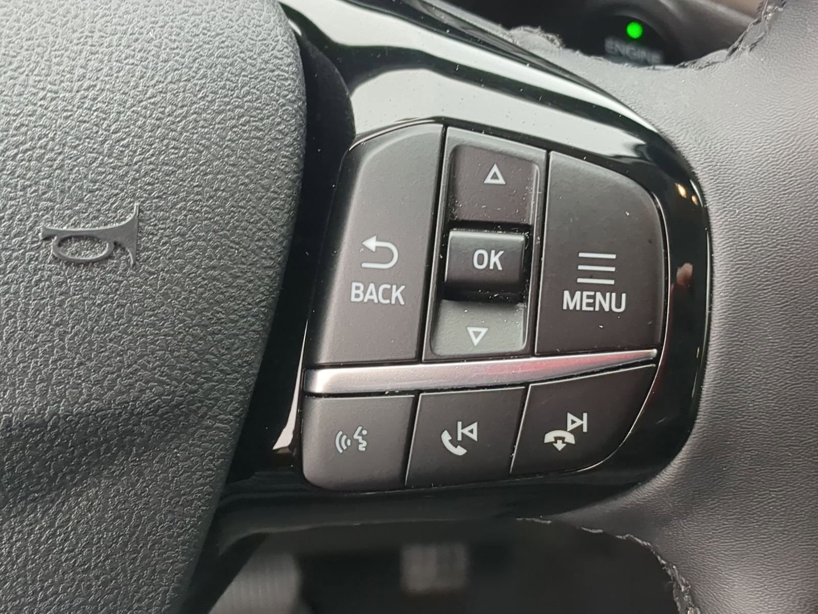 Certified 2022 Ford Escape SEL image 28