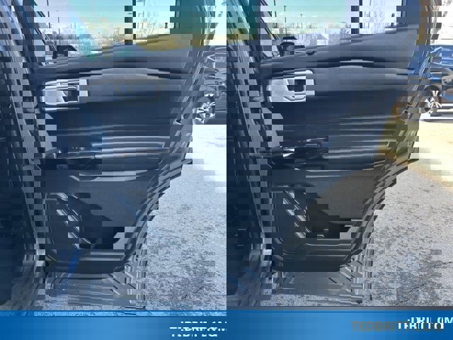Certified 2022 Ford Explorer Platinum w/ Equipment Group 601A image 20