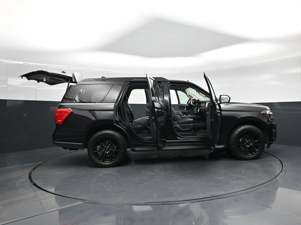 Certified 2024 Ford Expedition XLT AWD/4WD image 5