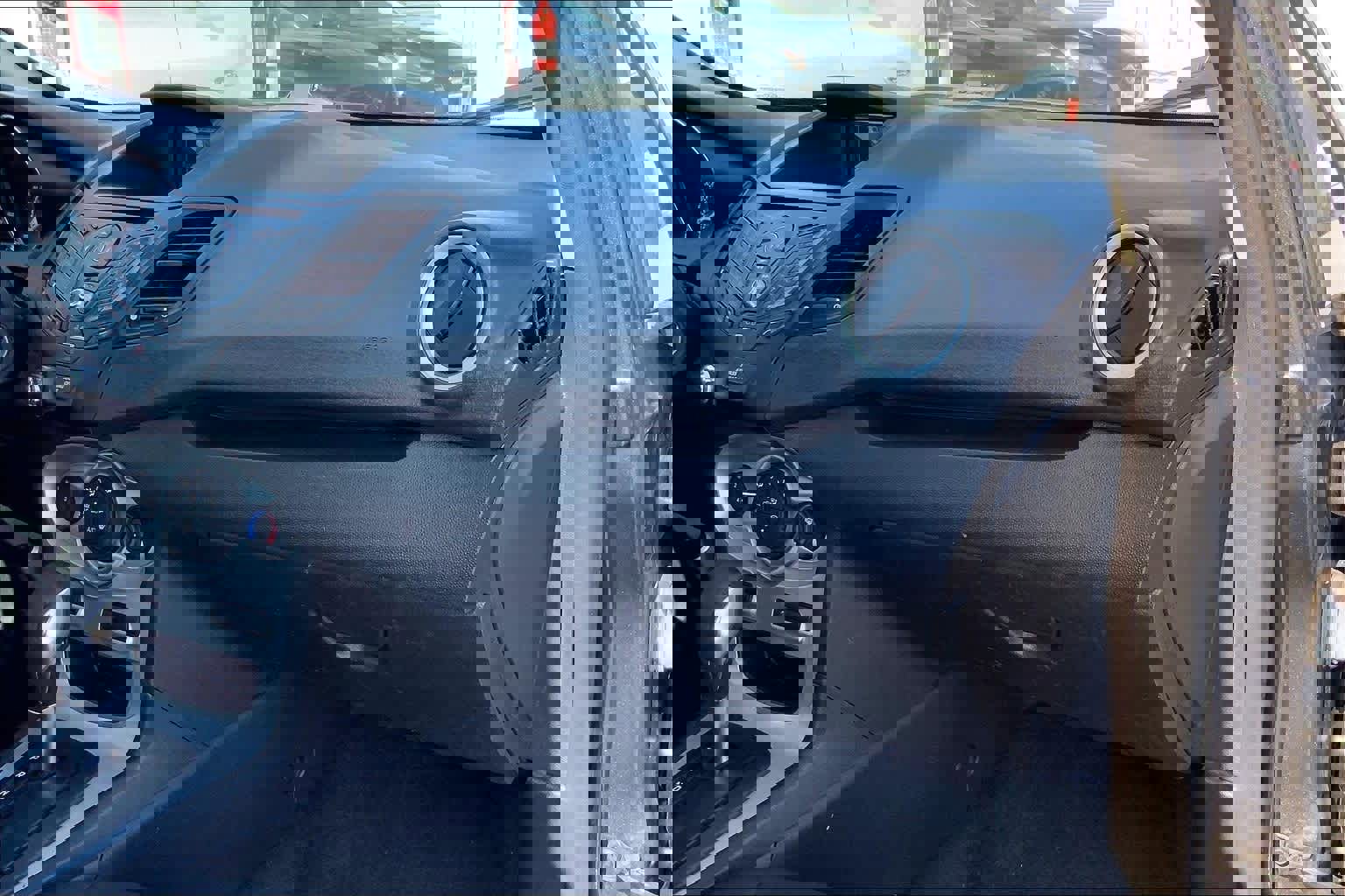 Certified 2017 Ford Fiesta SE image 23