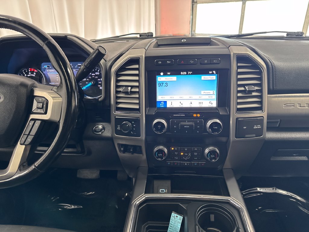 Certified 2019 Ford F350 Platinum w/ Platinum Ultimate Package AWD/4WD image 20