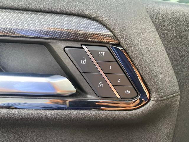 Used 2024 GMC Sierra 2500 AT4 w/ AT4 Premium Plus Package AWD/4WD image 14