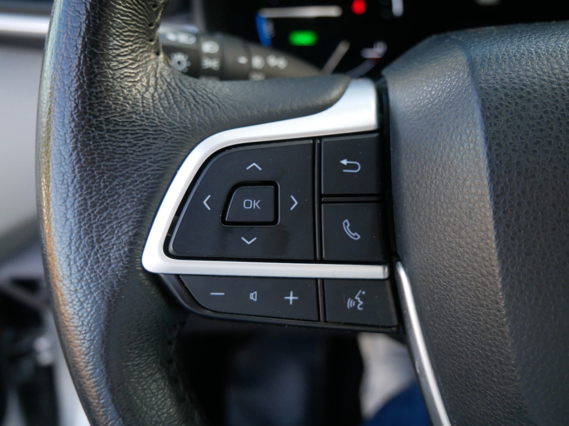 Used 2024 Toyota Sienna XLE image 28