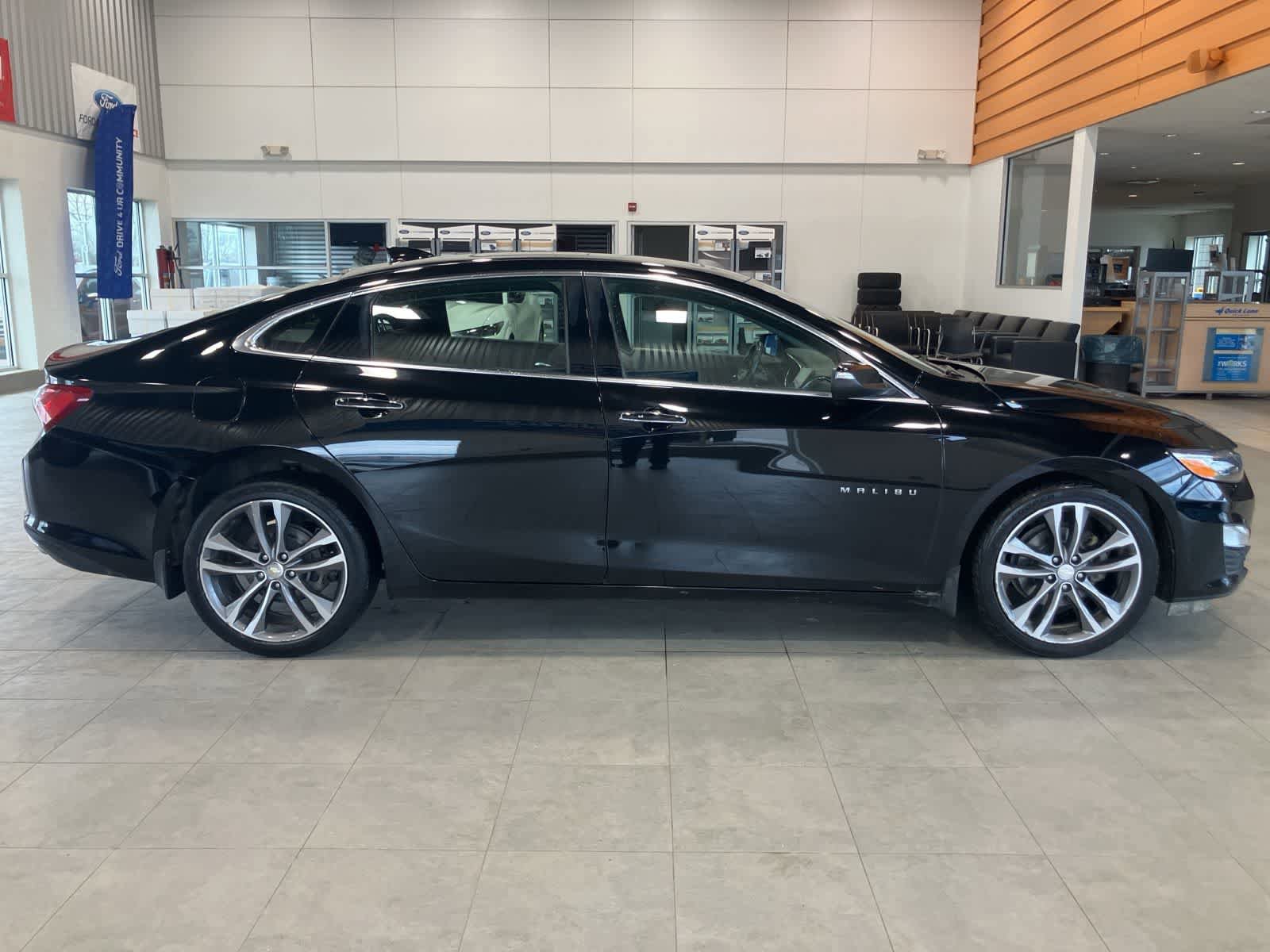 Used 2019 Chevrolet Malibu Premier FWD image 4