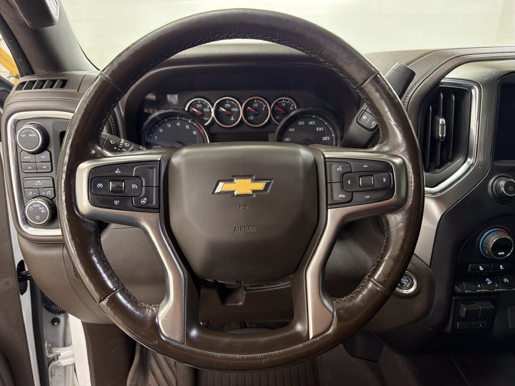 Used 2021 Chevrolet Silverado 1500 LT w/ All Star Edition Plus AWD/4WD image 17