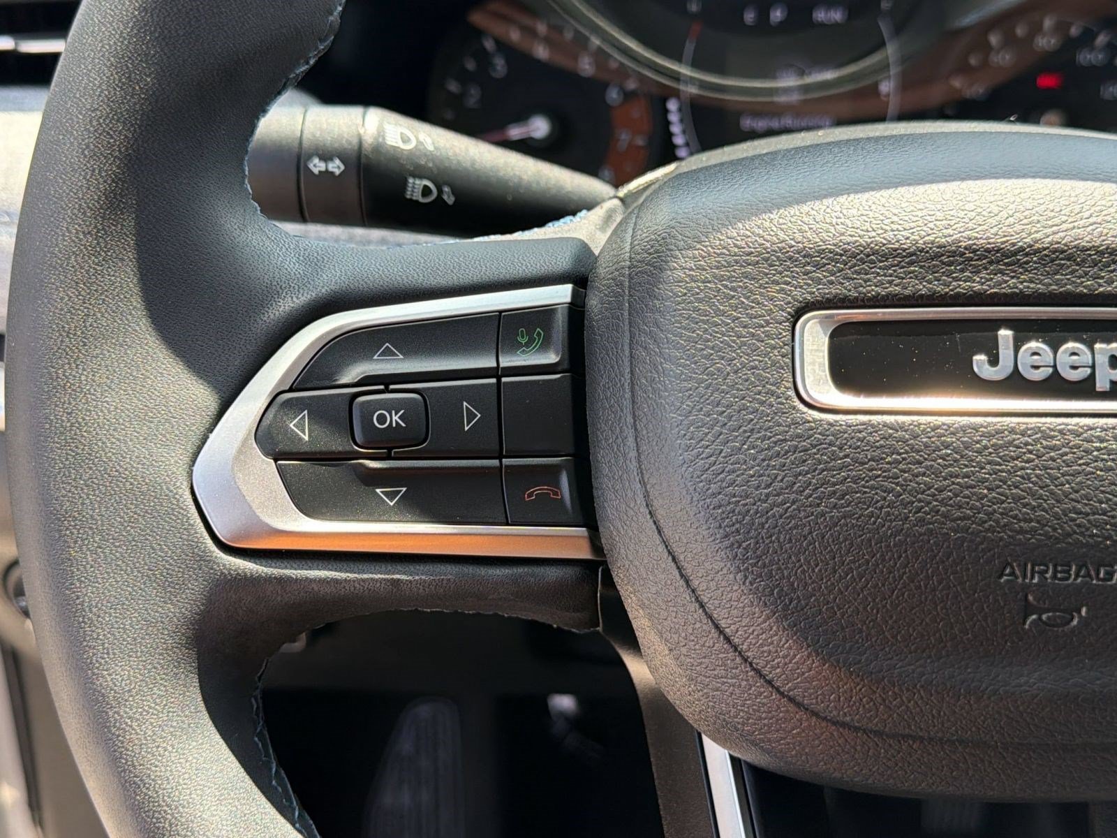 Used 2022 Jeep Compass Latitude FWD image 16