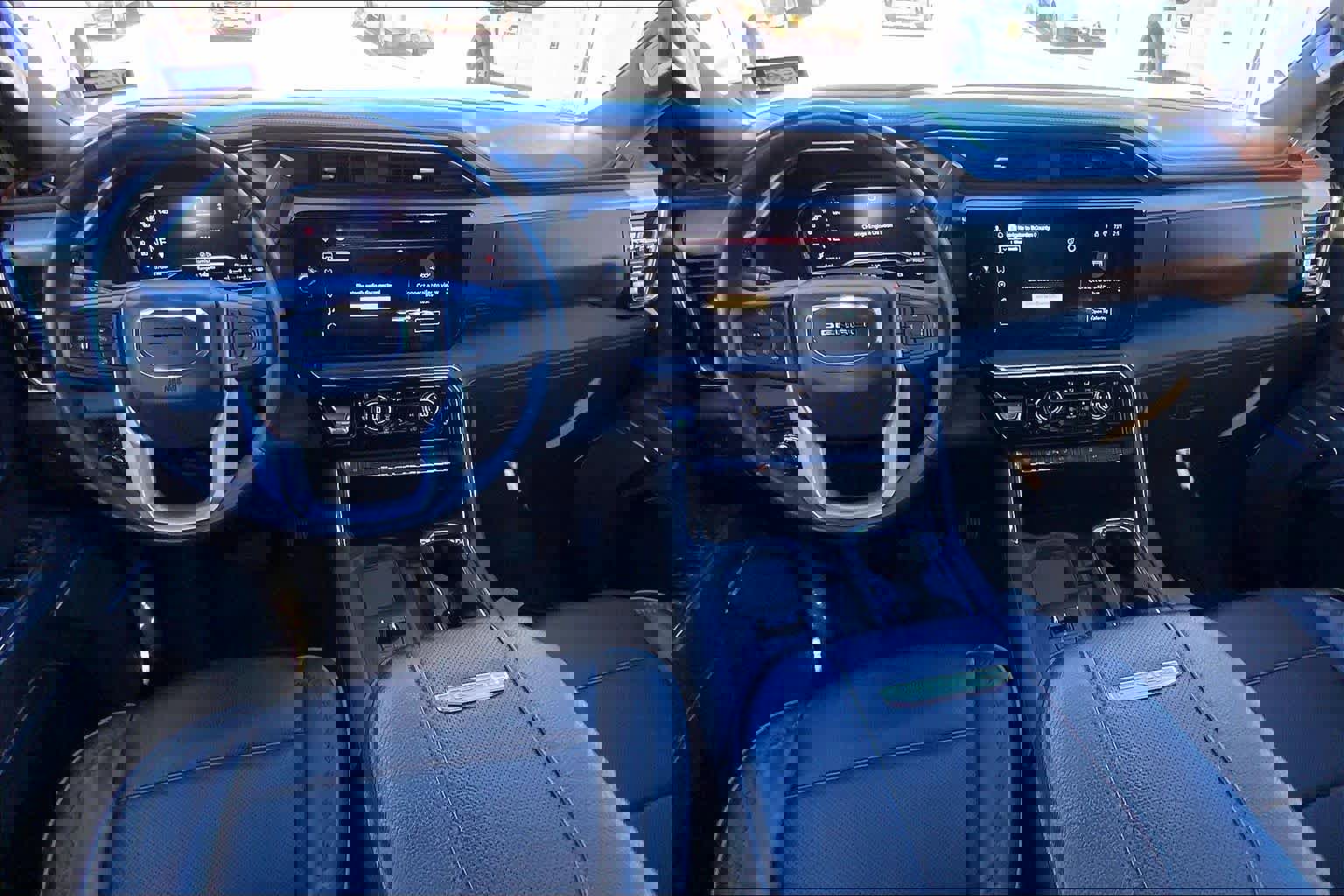 Used 2024 GMC Sierra 2500 Denali w/ Denali Reserve Package image 15