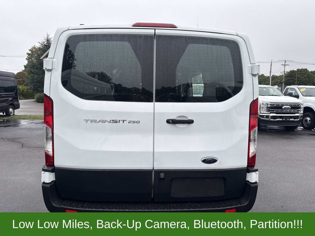 Certified 2025 Ford Transit 250 Low Roof w/ Exterior Upgrade Package RWD image 4