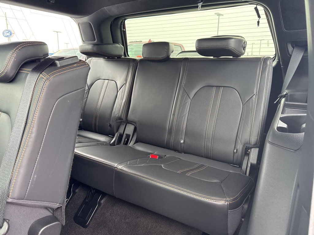 Certified 2023 Ford Expedition Platinum image 24